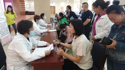 全國婦聯“健康中國·母親行動-關愛女性健康中國行”走進化德縣，助力女性健康素養提升